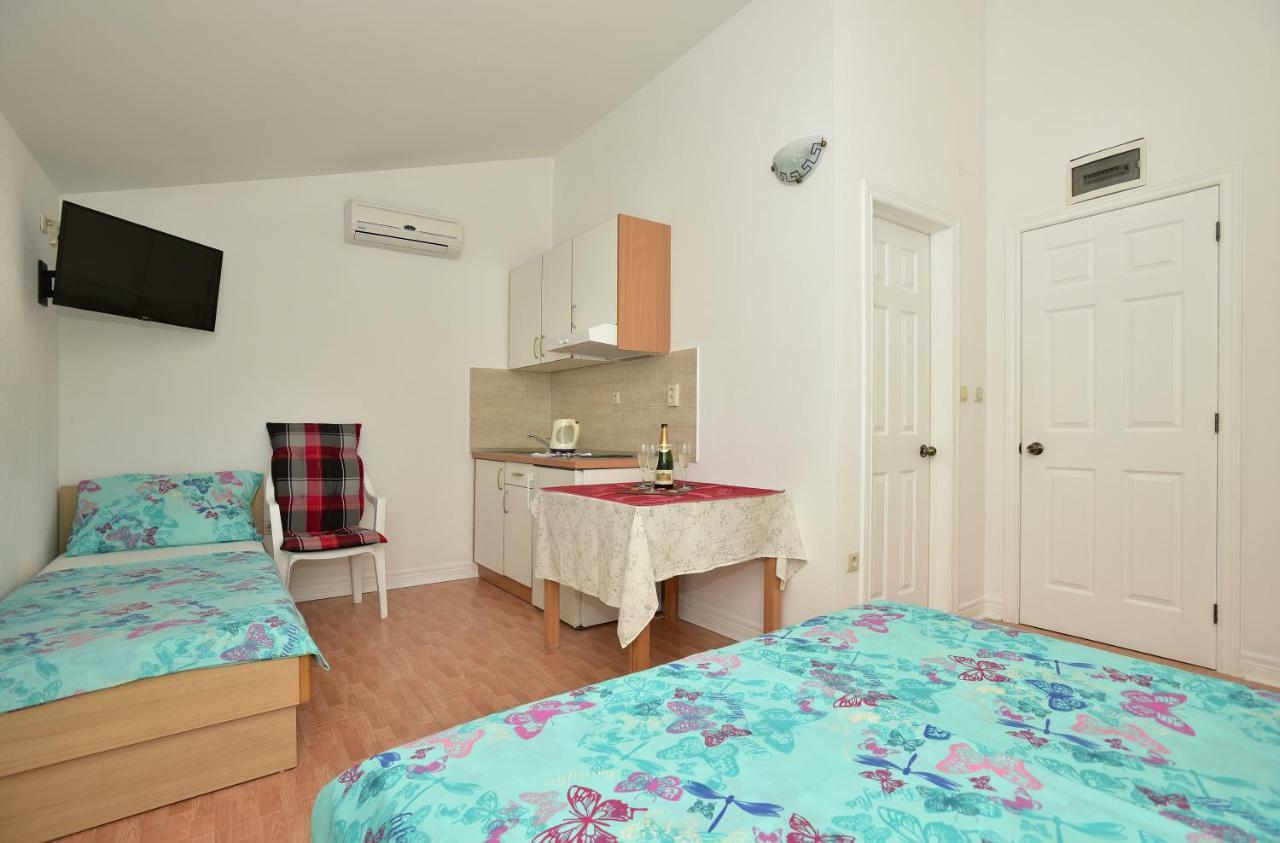 Studio Apartments Antonio Makarska Exterior foto