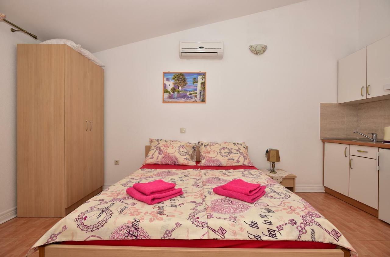 Studio Apartments Antonio Makarska Exterior foto