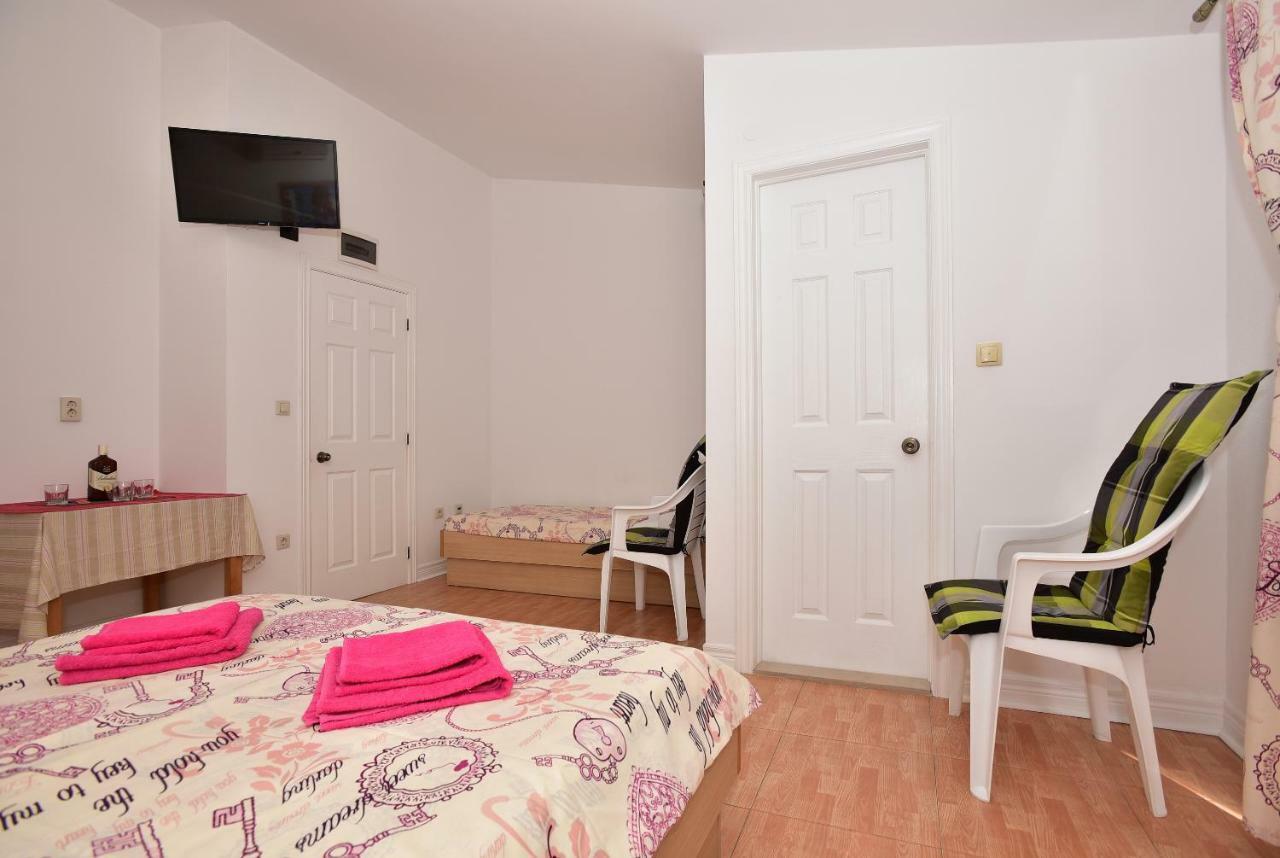 Studio Apartments Antonio Makarska Exterior foto