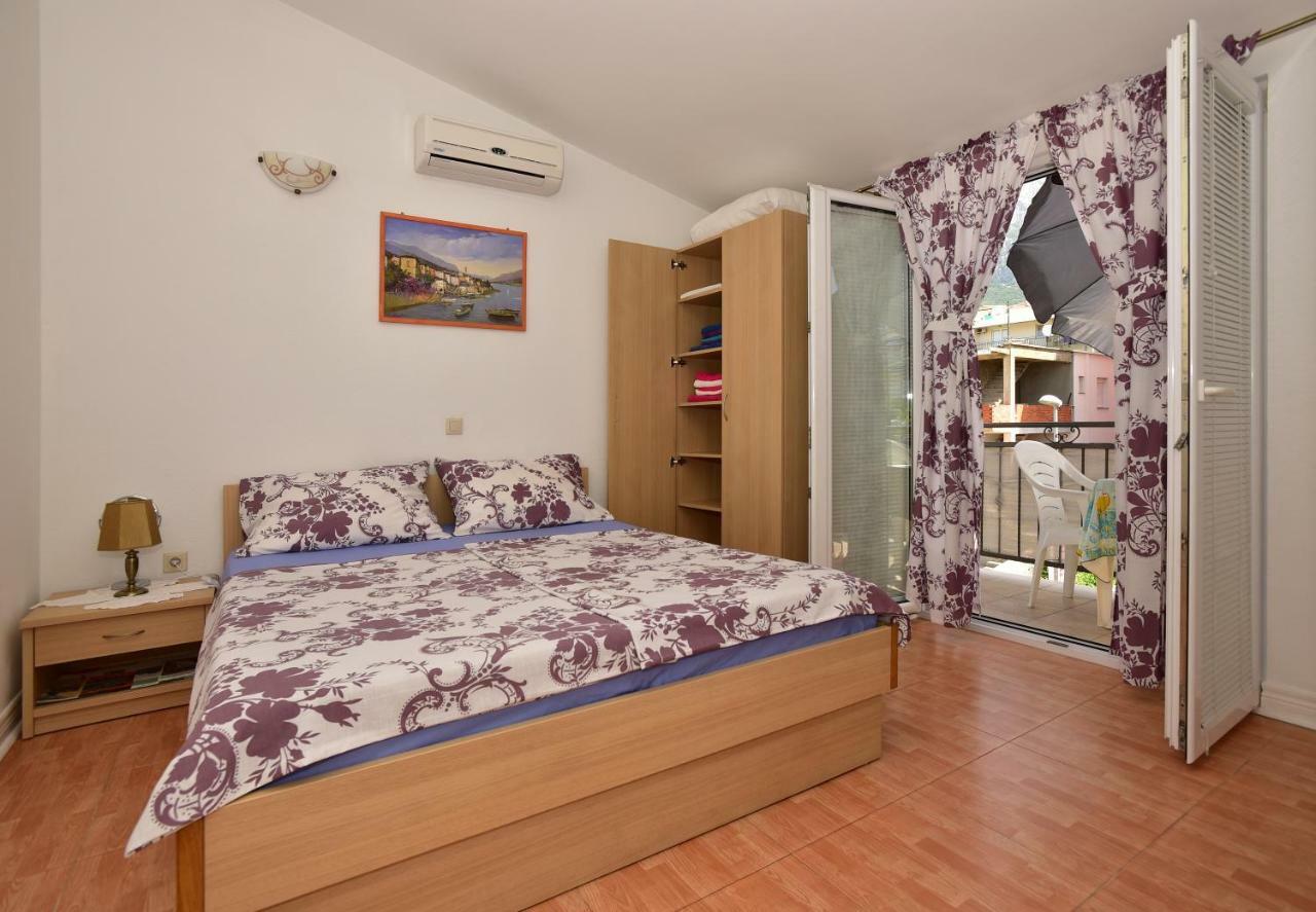 Studio Apartments Antonio Makarska Exterior foto