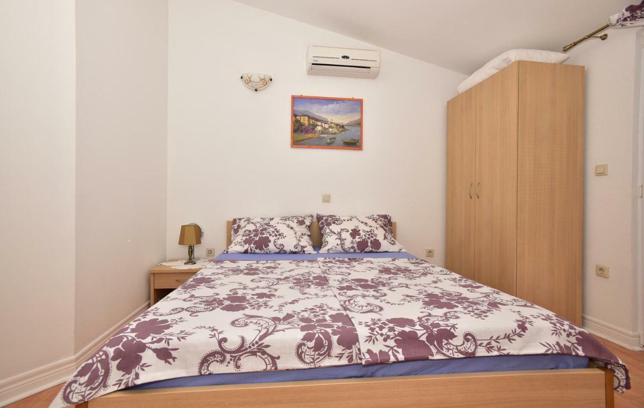Studio Apartments Antonio Makarska Exterior foto