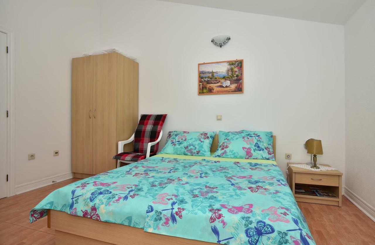 Studio Apartments Antonio Makarska Exterior foto