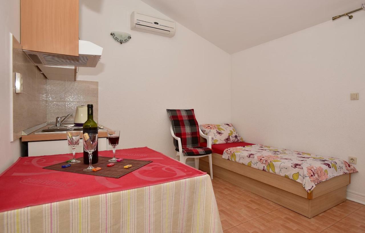 Studio Apartments Antonio Makarska Exterior foto