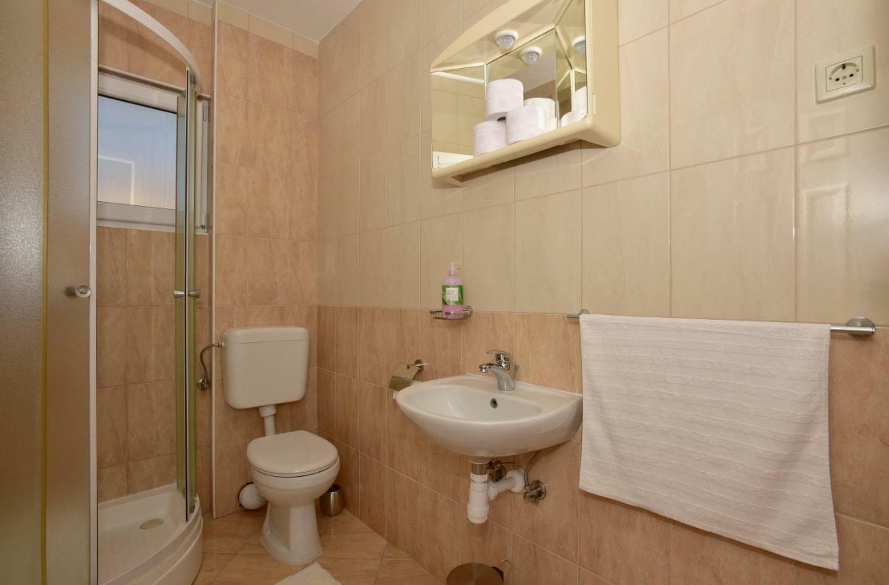 Studio Apartments Antonio Makarska Exterior foto