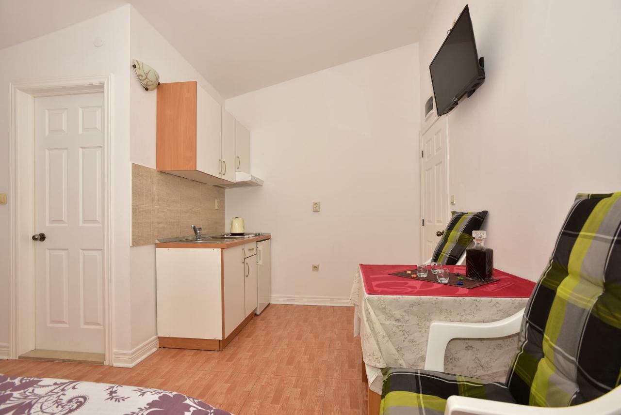 Studio Apartments Antonio Makarska Exterior foto