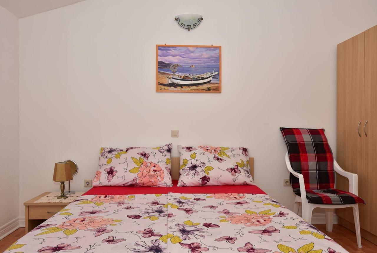 Studio Apartments Antonio Makarska Exterior foto