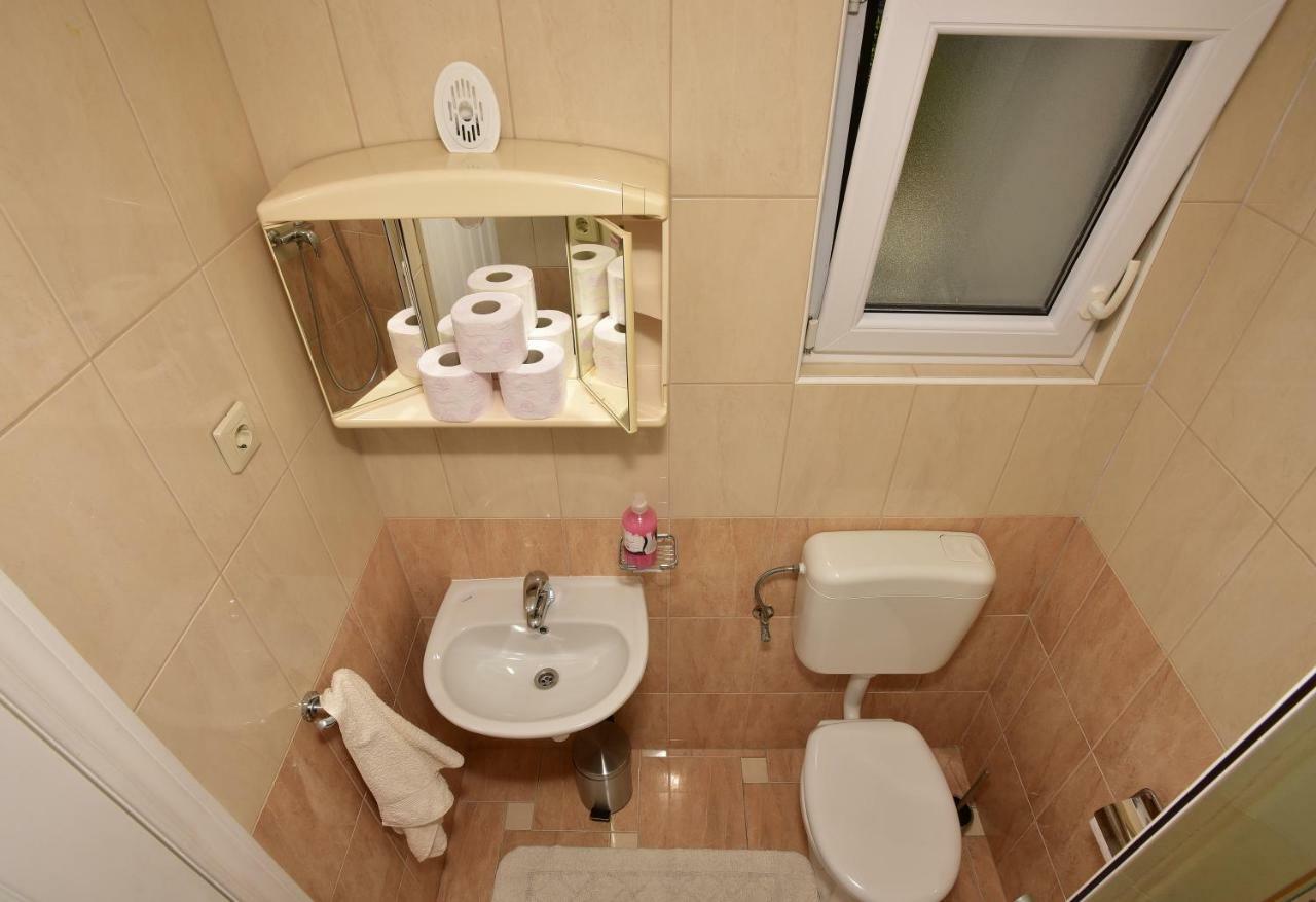 Studio Apartments Antonio Makarska Exterior foto